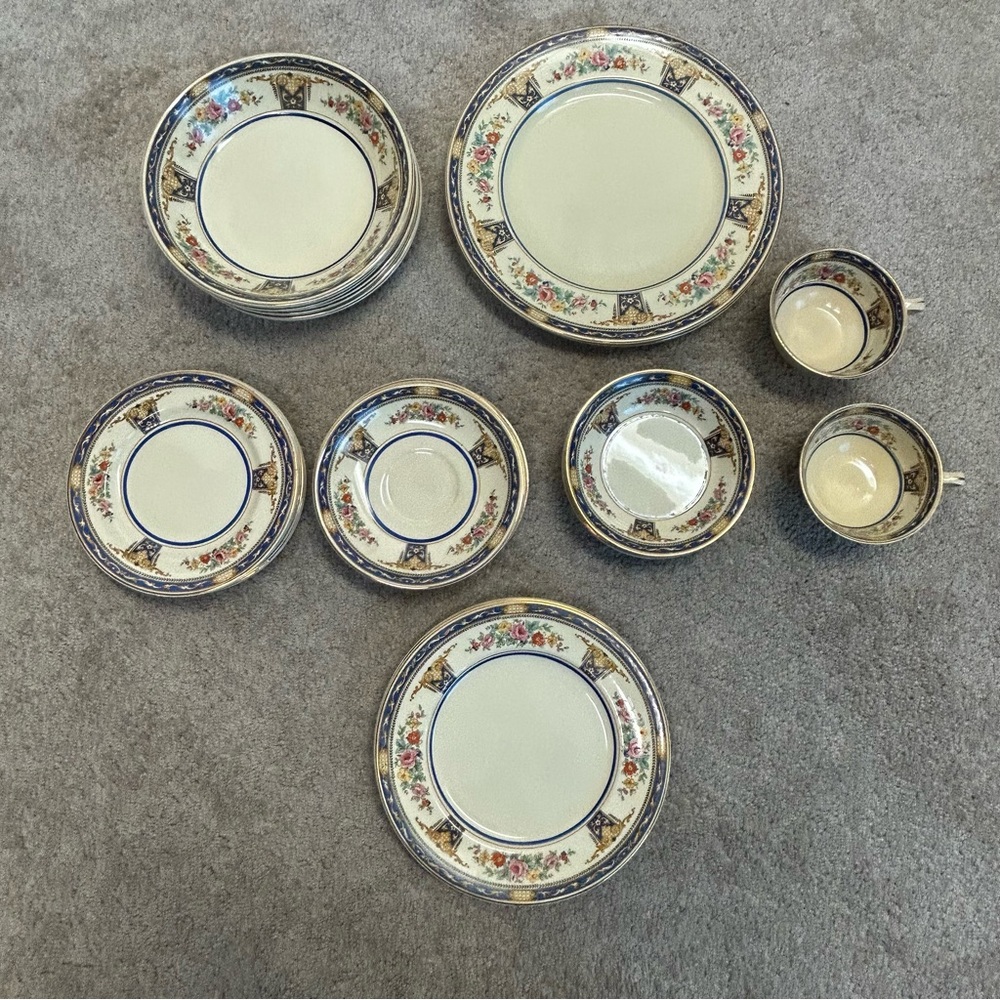 Johnson Brothers incomplete set “Eternal Beau" durable earthenware vintage